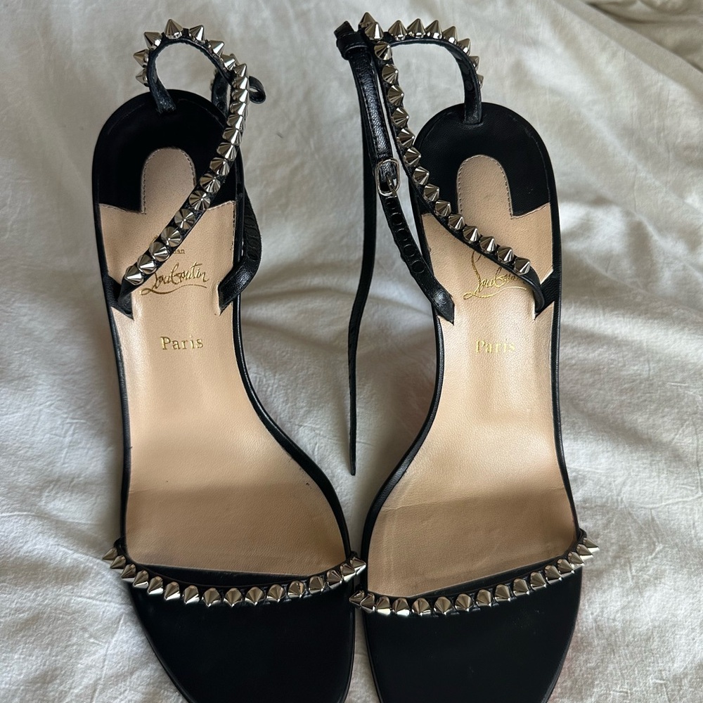 So Me Louboutin View 3
